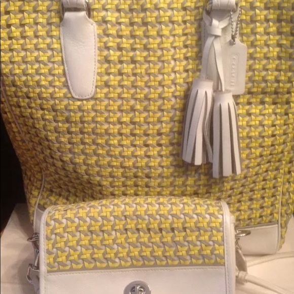 Coach Woven Legacy Tanner tote+crossbody Tassels - Picture 2 of 8